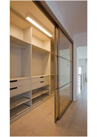 Линейная гардеробная комната с дверями купе Курск